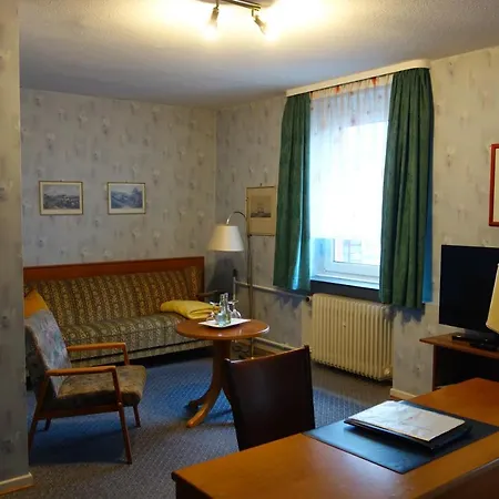 Lex Hotel 3*
